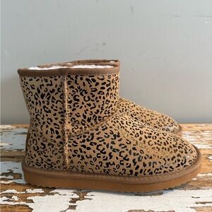 Emu Ridge Australia. Size 6